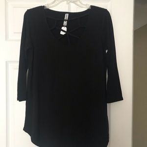 Super cute top 3/4 length sleeve